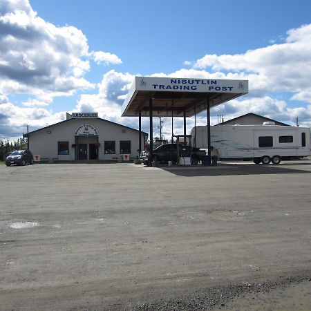 Nisutlin Trading Post Motel Teslin Ngoại thất bức ảnh